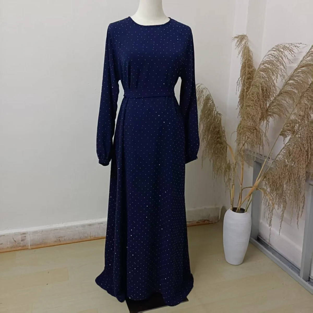 Modest Diamond Dot with Adjustable Belt Muslim Women Abaya(MA158) - Image 7