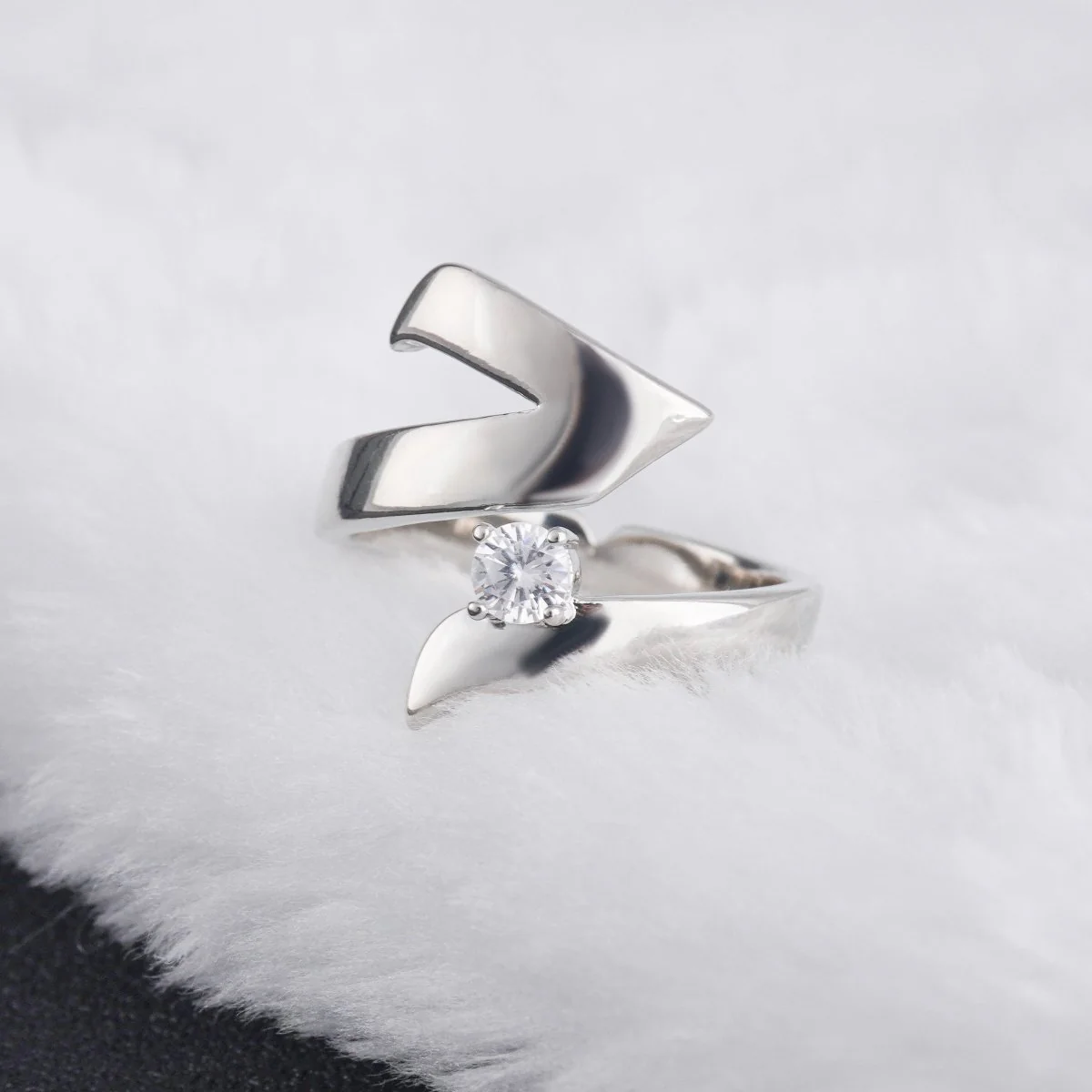 Artisan Asymmetric Diamond Ring Edgy Glamour for Standout Moments (MAC282) - Image 4