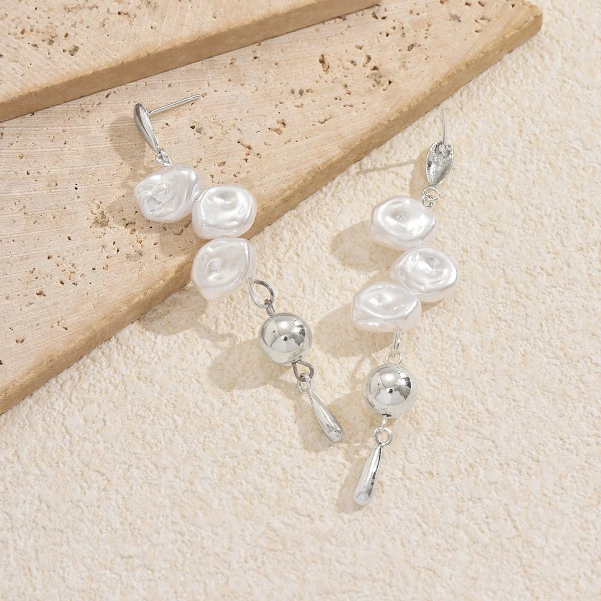 Artistic Asymmetric Pearl Drop Earrings (MAC325) - Image 4
