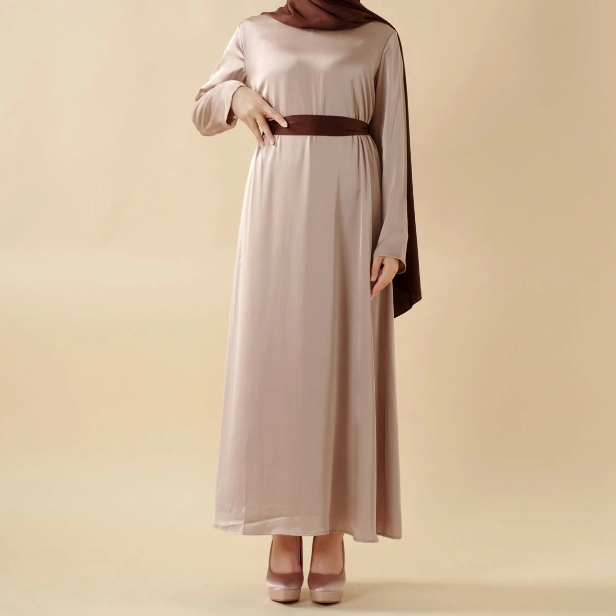 Bow Tie Sleeve Abaya Set With Long-sleeve Inner Dress (MOA026) - Image 10