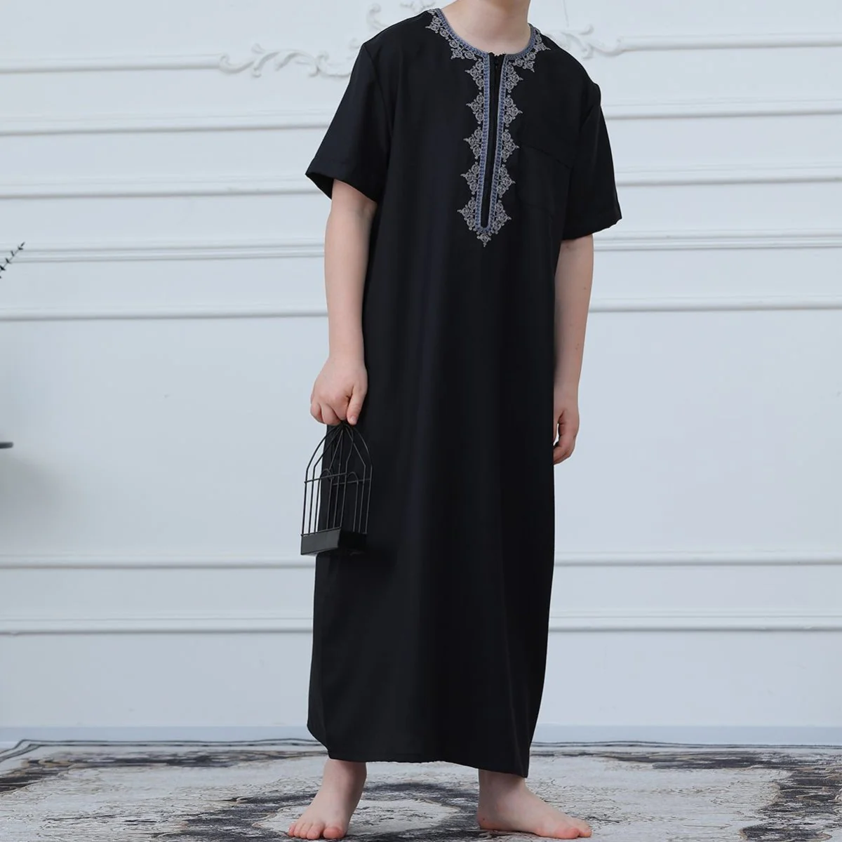 Boys Black Short Sleeve Embroidered Thobe with Pockets(MKB019) - Image 2