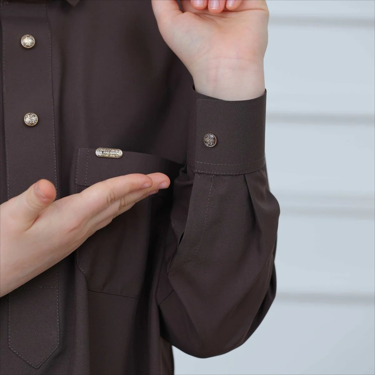Boys' Classic Thobe with Collar & Pockets(MKB024) - Image 6