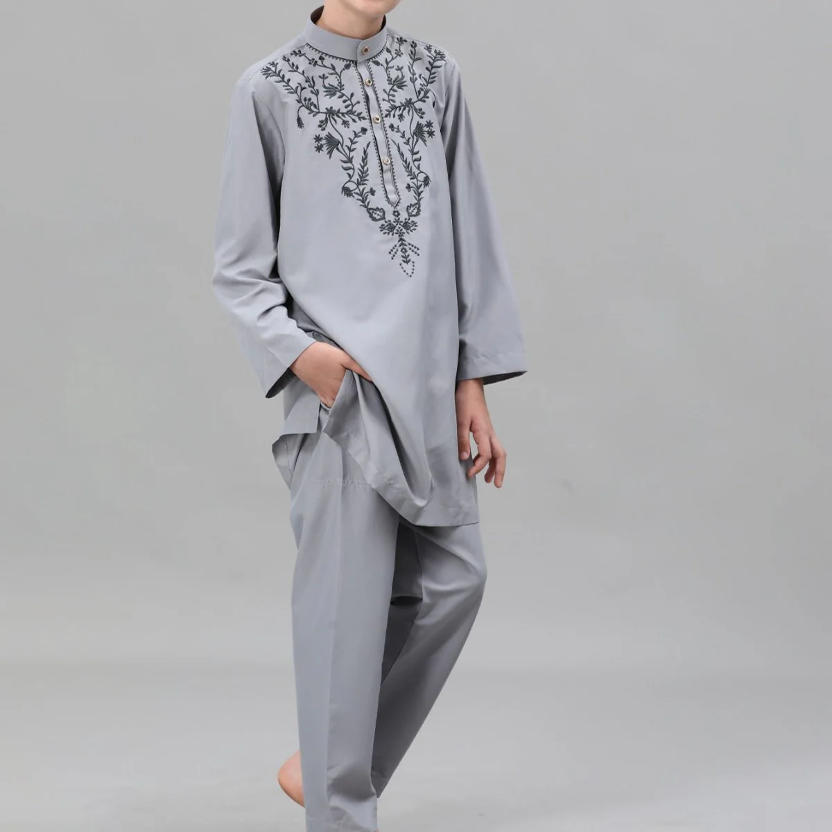 Boys' Embroidered Thobe Set with Pants(MKB034) - Image 5