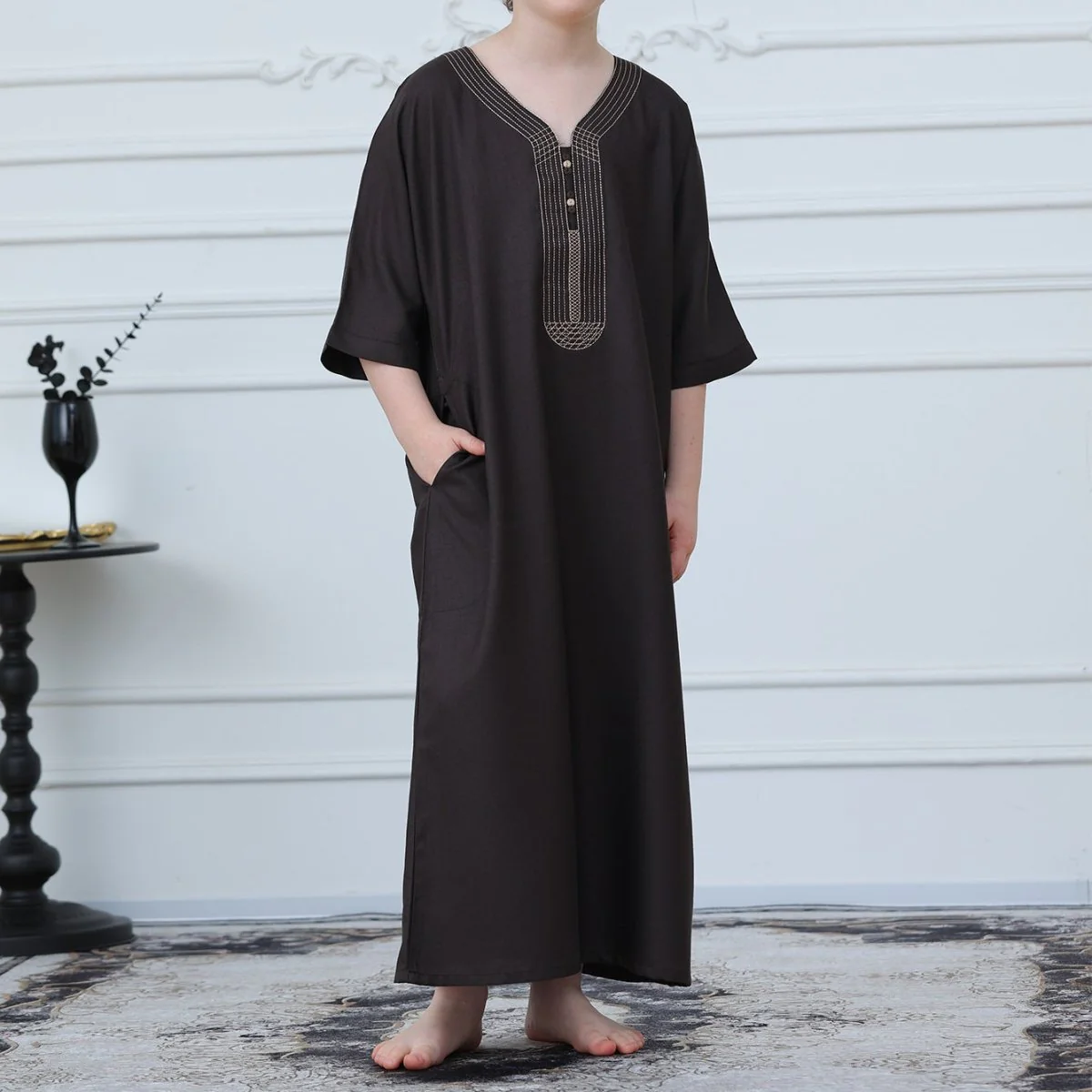 Boys' Embroidered Thobe with Pockets(MKB023)