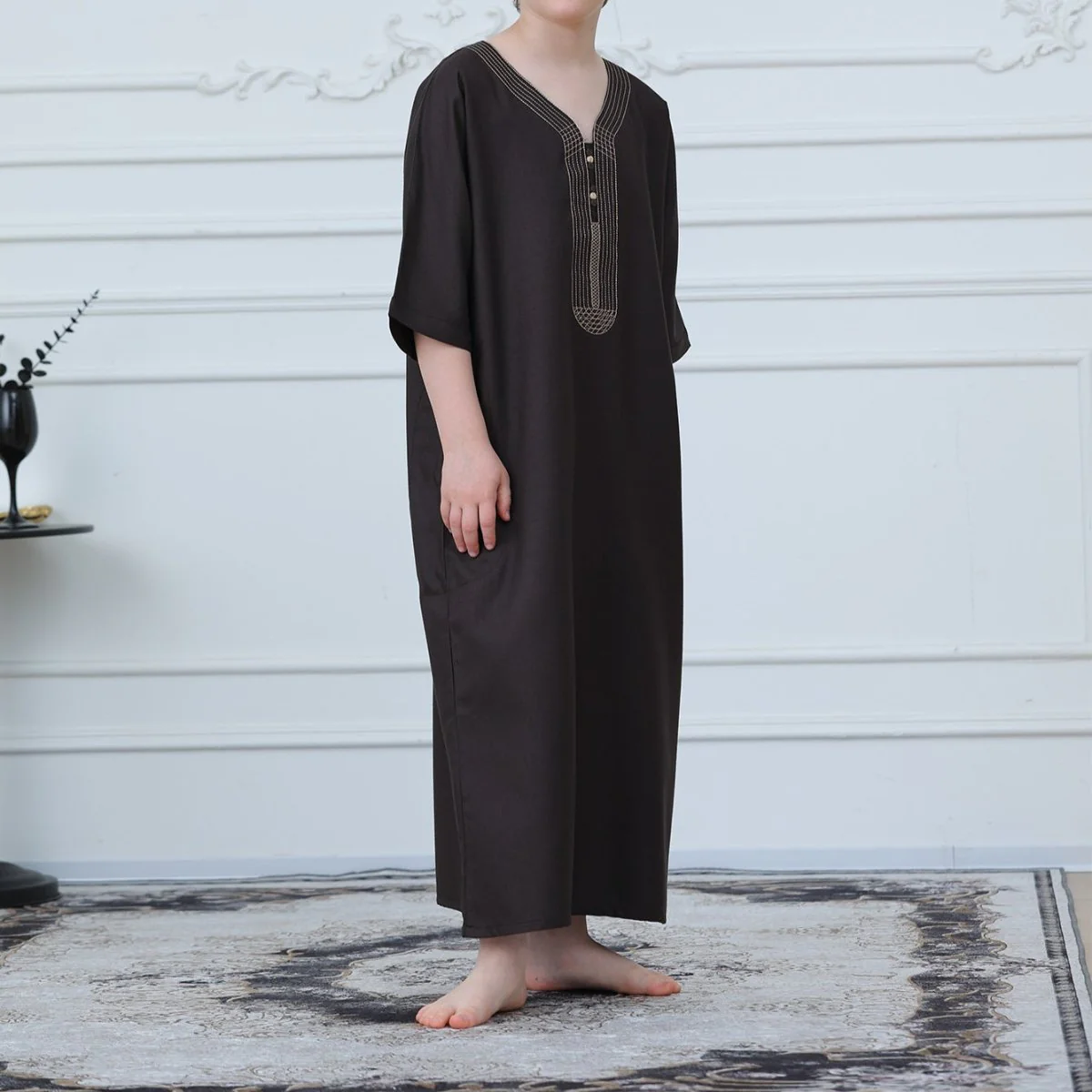 Boys' Embroidered Thobe with Pockets(MKB023) - Image 4