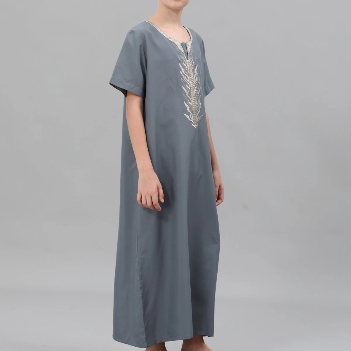 Boys' Embroidered Thobe with Side Pockets(MKB035) - Image 16