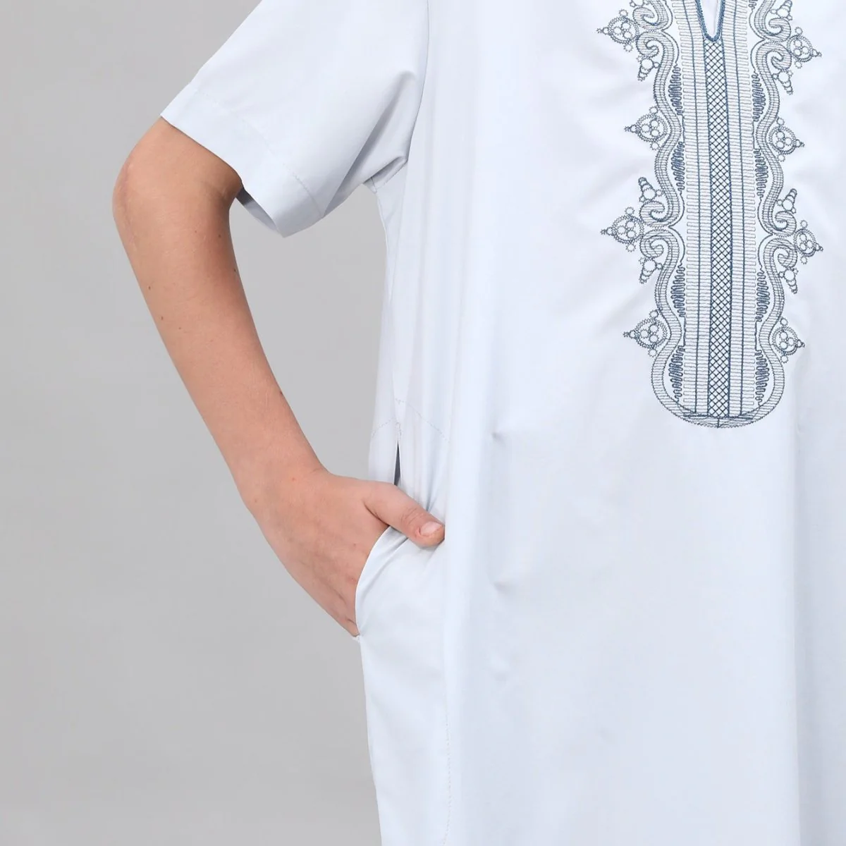 Boys' Embroidered Thobe with Side Pockets(MKB035) - Image 23