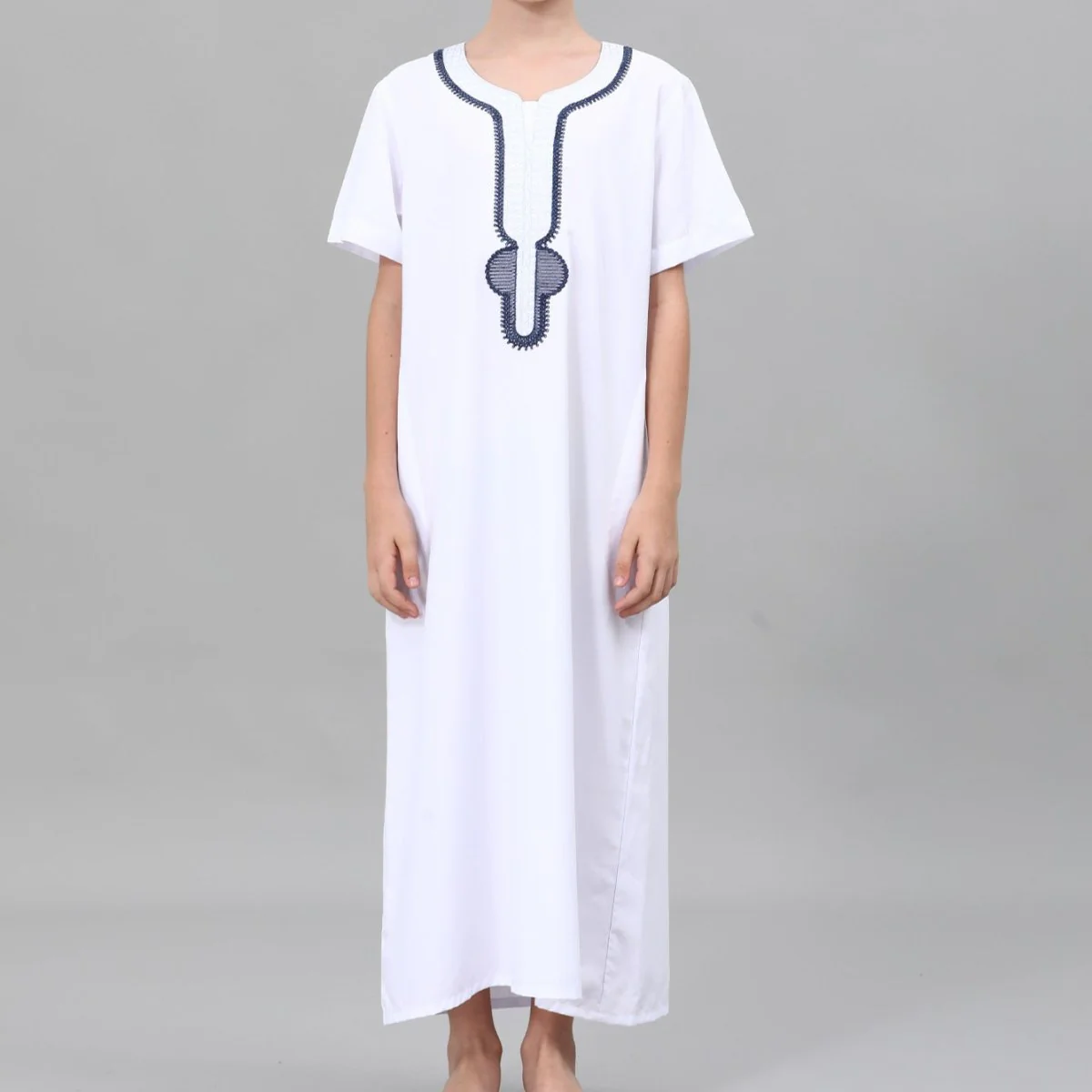 Boys' Embroidered Thobe with Side Pockets(MKB035) - Image 7