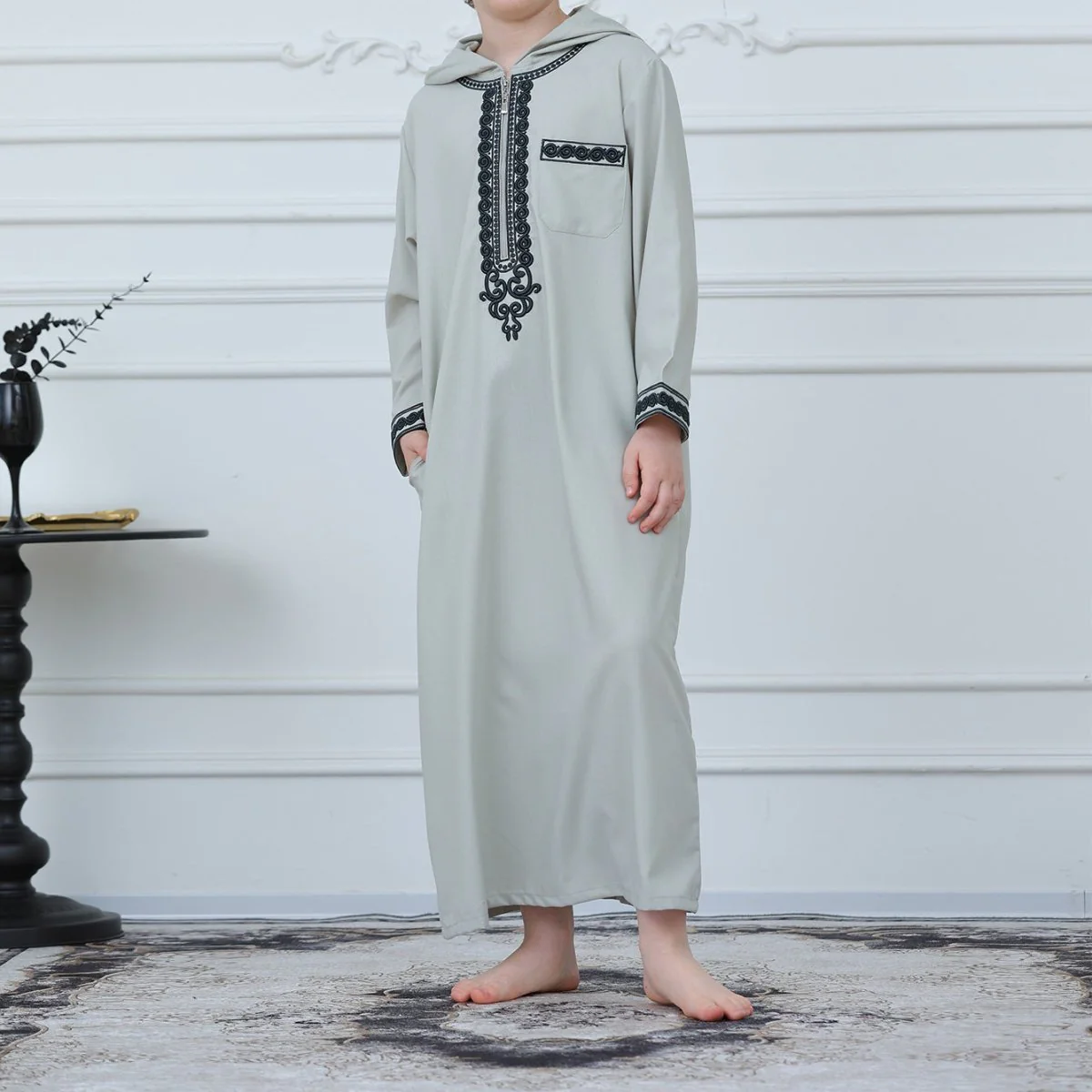 Boys' Hooded Embroidered Thobe with Pockets(MKB030) - Image 3
