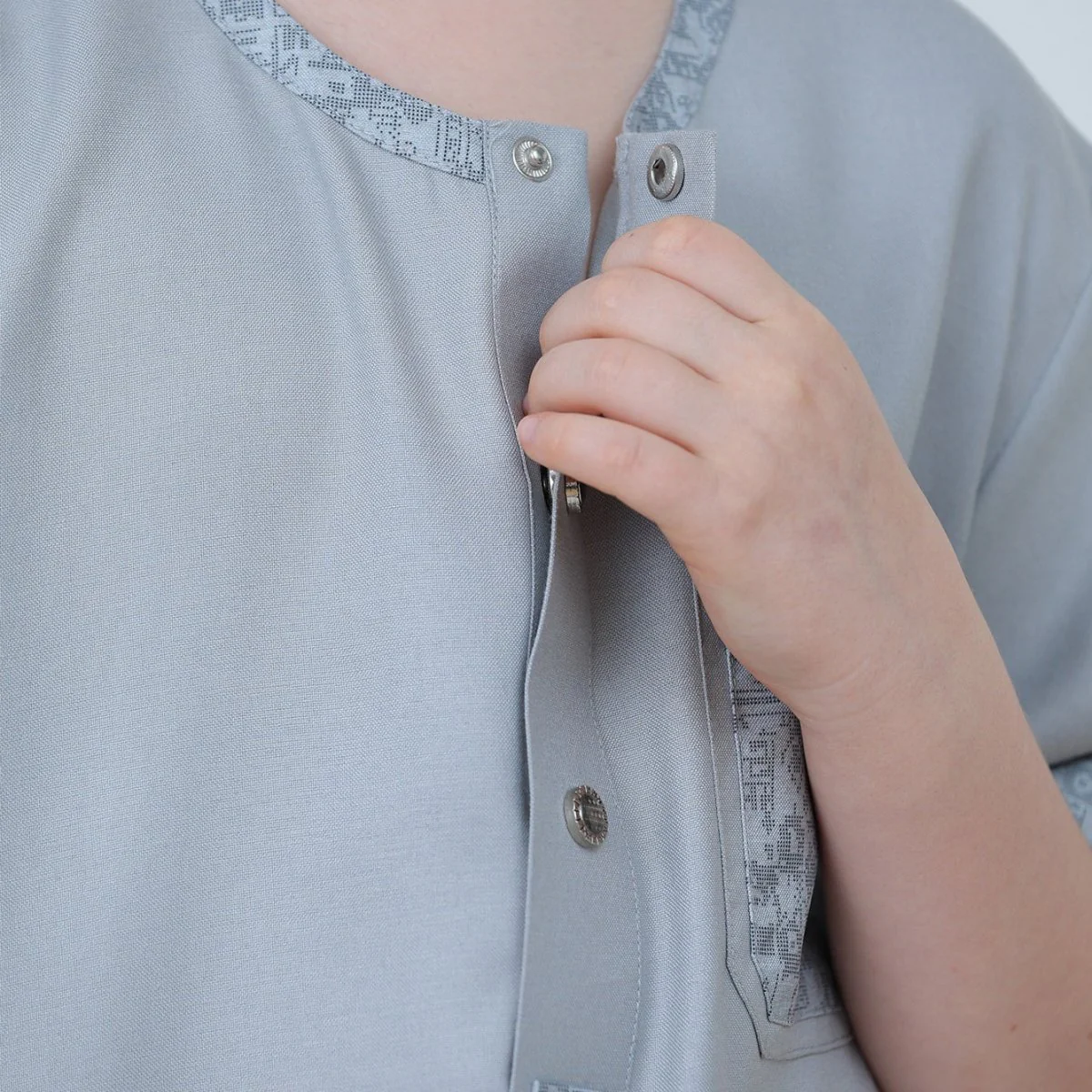 Boys Light Grey Short Sleeve Embroidered Thobe(MKB020) - Image 11