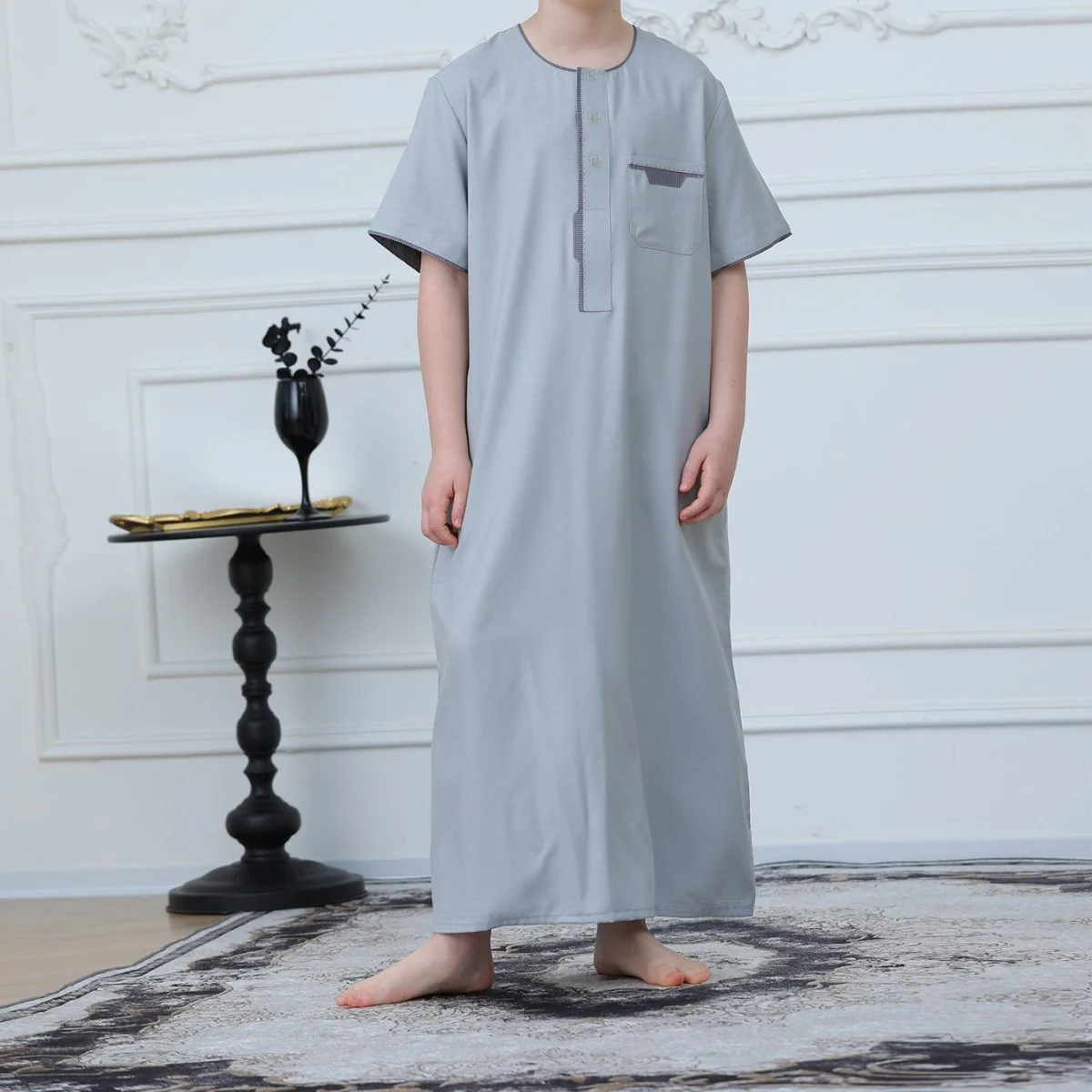 Boys' Thobe with Contrast Stitching & Pockets(MKB033) - Image 4