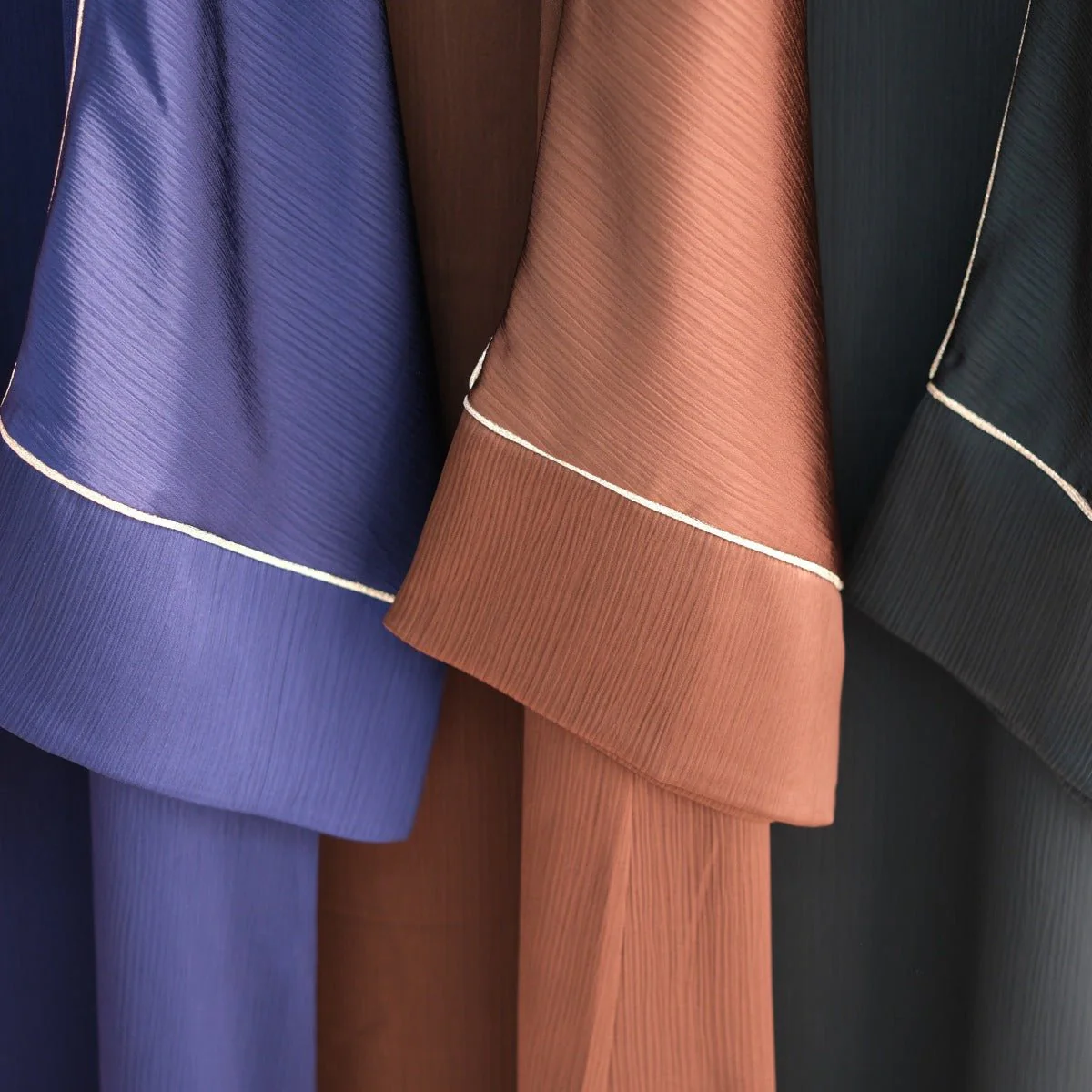 Contrast Colour Trimmed Robe - Modest Casual Dress with Flared Sleeves(MA280) - Image 12