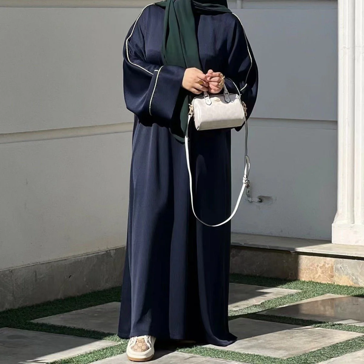 Contrast Colour Trimmed Robe - Modest Casual Dress with Flared Sleeves(MA280) - Image 5