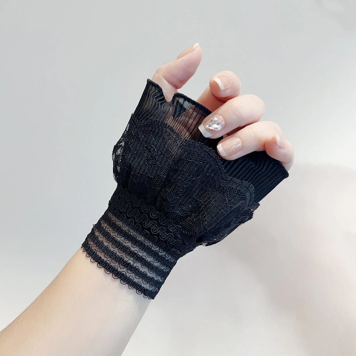 Double Layer Lace Ruffle Cuff Sleeves (MAC421) - Image 3
