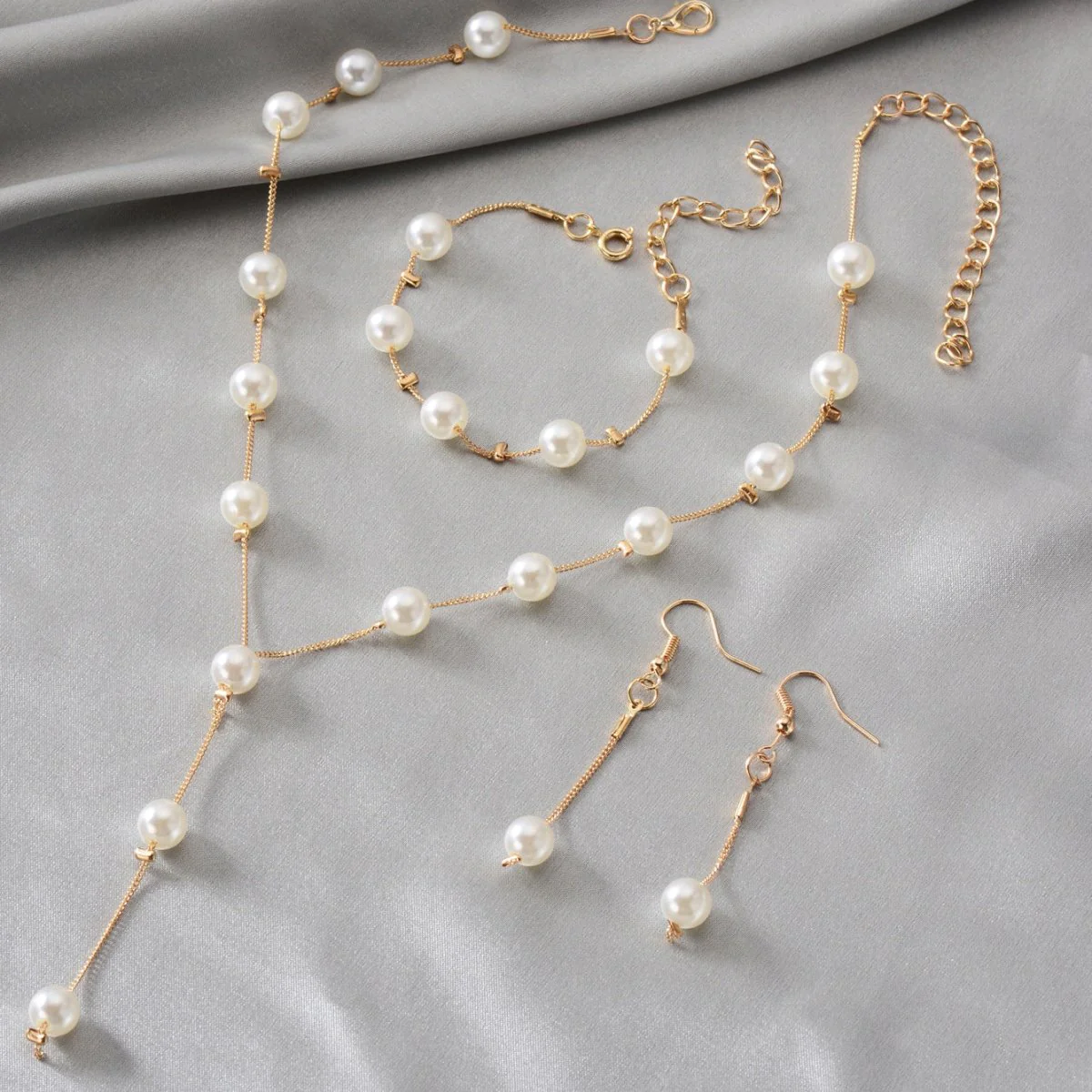 Elegance Pearl Earrings & Necklace Ensemble (MAC313) - Image 3