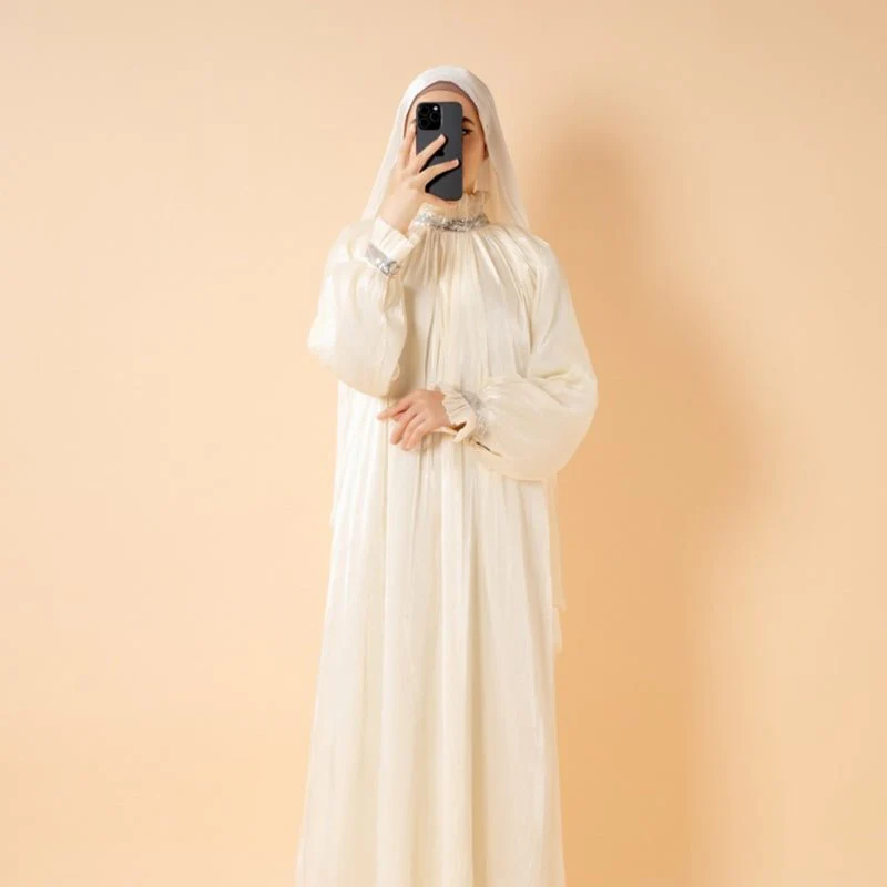 Elegant Glossy Flower Cuff Sequinned Abaya | Glossy Abaya With Sequins (MA140) - Image 3