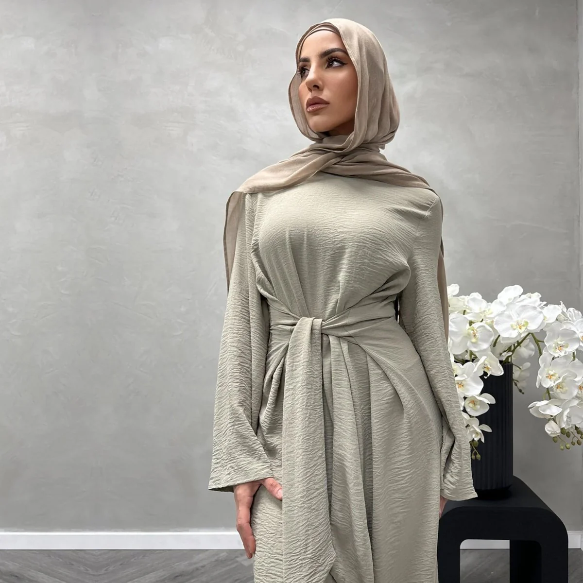 Elegant Lace-up Slim Fit Crepe Abaya (MA136) - Image 3