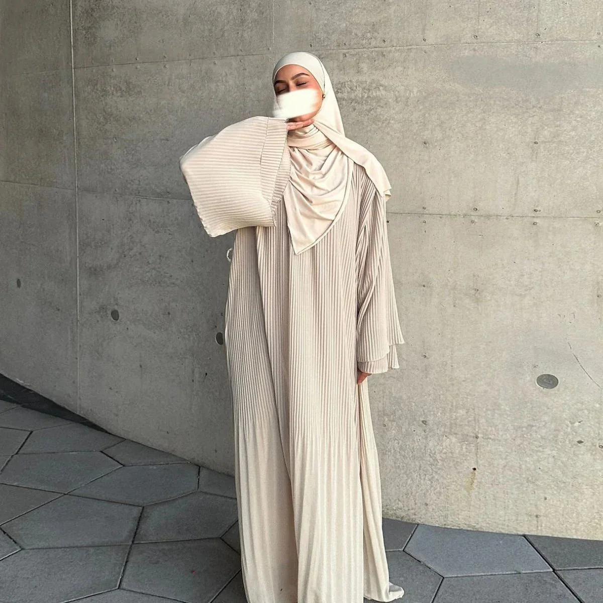 Elegant Muslim Women's Pleated Chiffon Pullover Robe Dress Modest Solid Color Abaya with Flared Sleeves (MA176) - Image 3