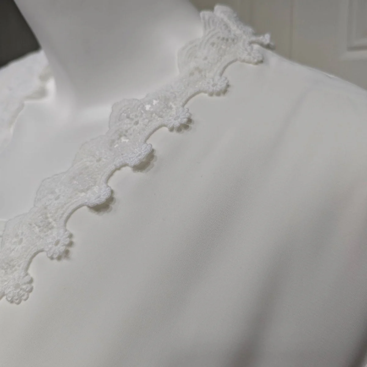 Elegant Prayer Dress with Floral Lace Detail (MOA285) - Image 7