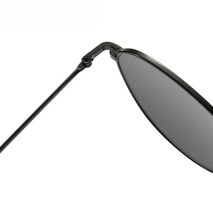 Elegant Retro Sunglasses for Women Classic with Gradient Lenses (MAC264) - Image 12