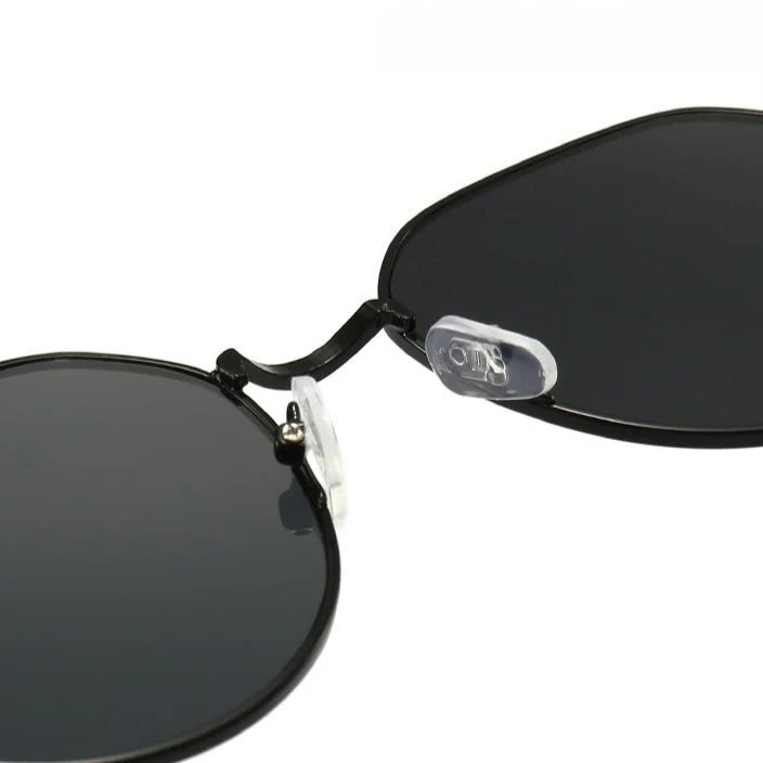 Elegant Retro Sunglasses for Women Classic with Gradient Lenses (MAC264) - Image 13