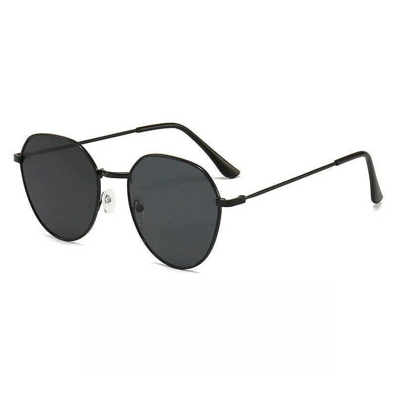 Elegant Retro Sunglasses for Women Classic with Gradient Lenses (MAC264) - Image 6