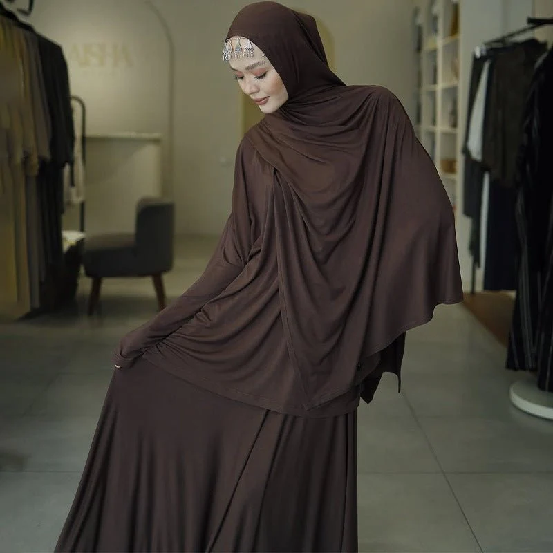 Elegant Solid Color Two-Piece Set | Side Slit Long Sleeve Top & Pleated Skirt(MS135) - Image 2