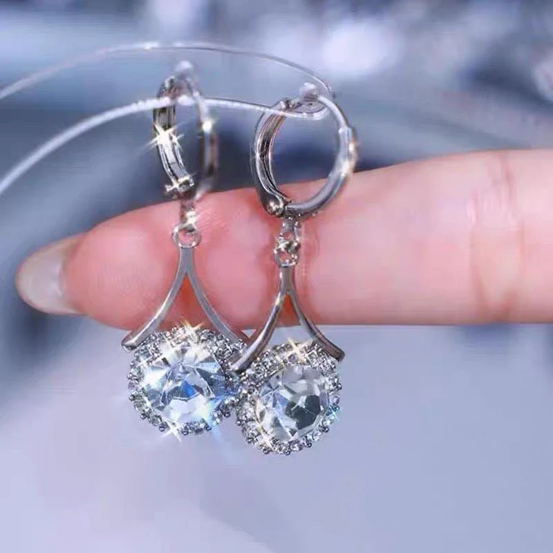 Elegant Sparkling Dangle  Rhinestone Earrings (MAC324) - Image 7