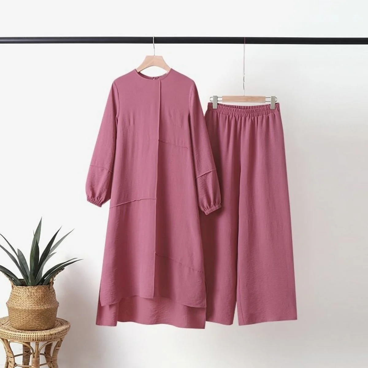 Elegant Sportswear Two-Piece Set | Modest Muslim Athleisure Bubble Sleeve Top & Wide Leg Pants (MS101) - Image 10