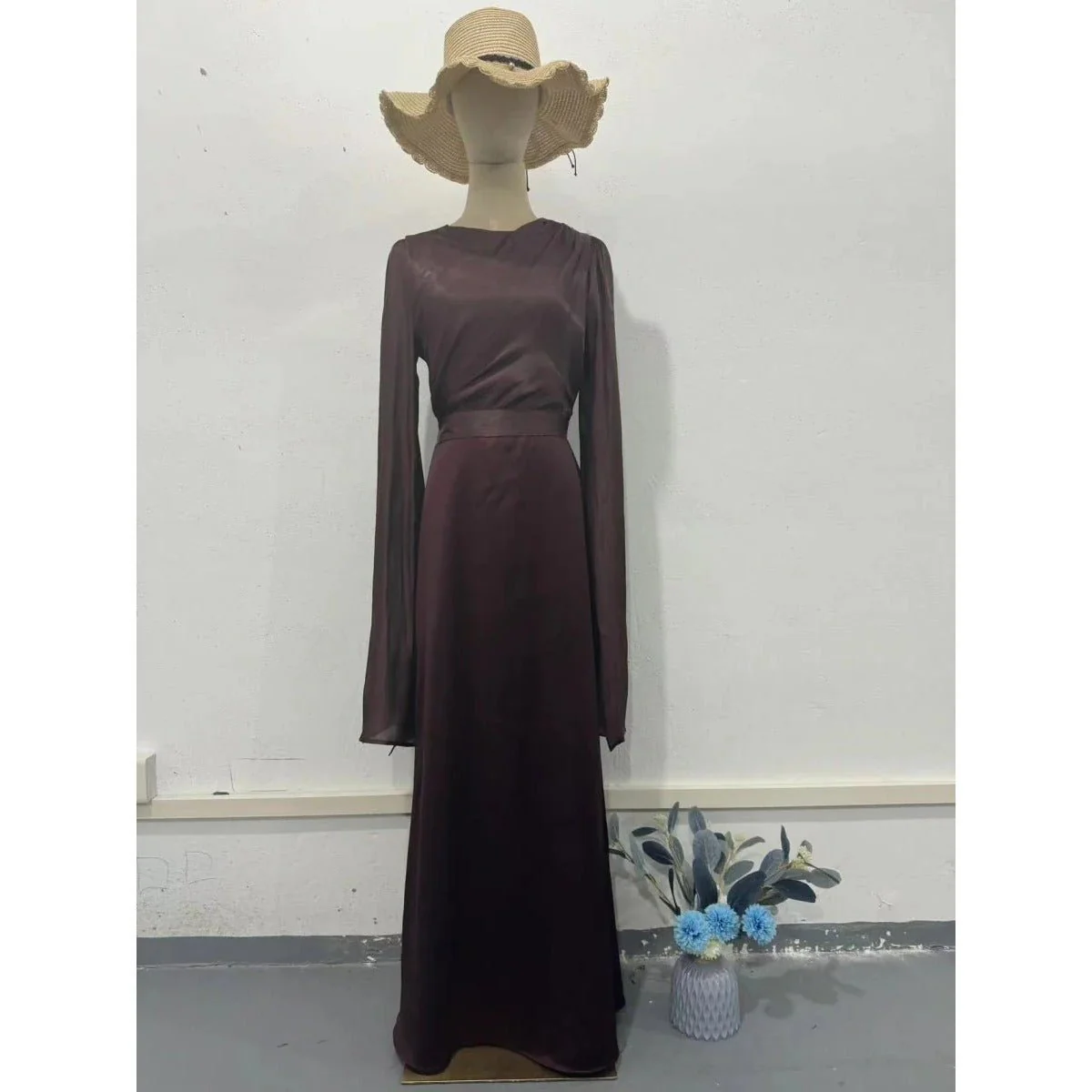 Elegant Summer Satin Slim Dress with Glass Yarn Pendulum Sleeves (MA161) - Image 10