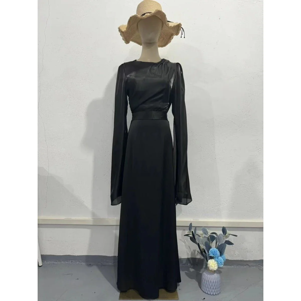 Elegant Summer Satin Slim Dress with Glass Yarn Pendulum Sleeves (MA161) - Image 11