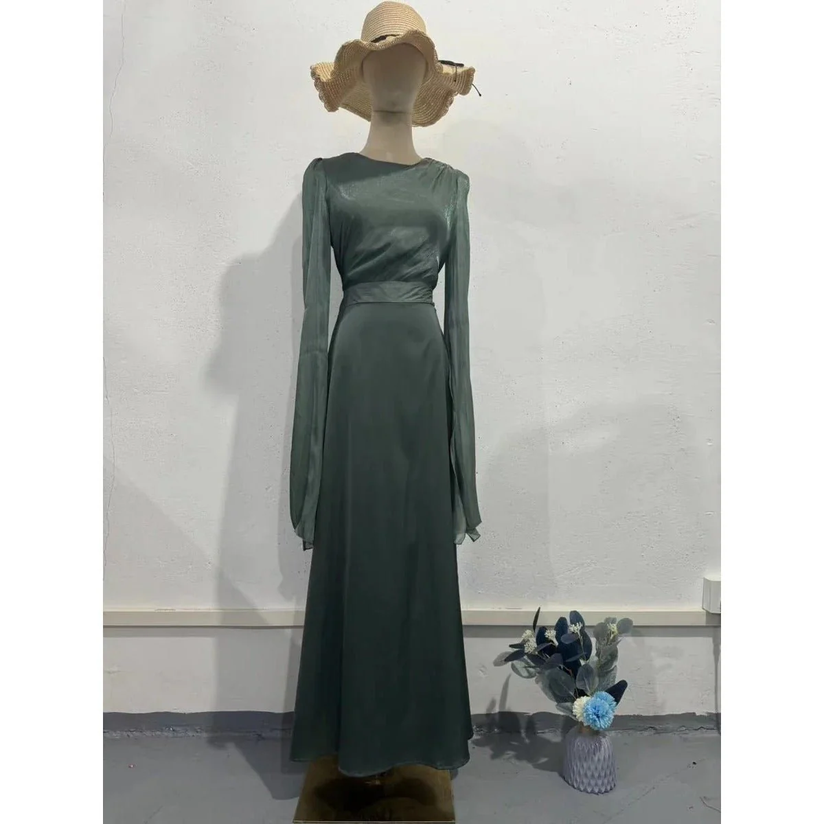 Elegant Summer Satin Slim Dress with Glass Yarn Pendulum Sleeves (MA161) - Image 13