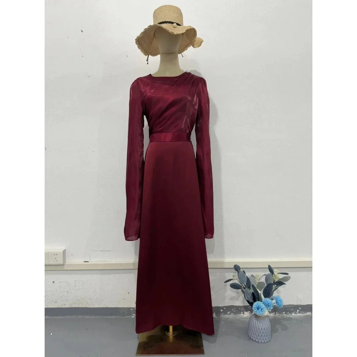 Elegant Summer Satin Slim Dress with Glass Yarn Pendulum Sleeves (MA161) - Image 5