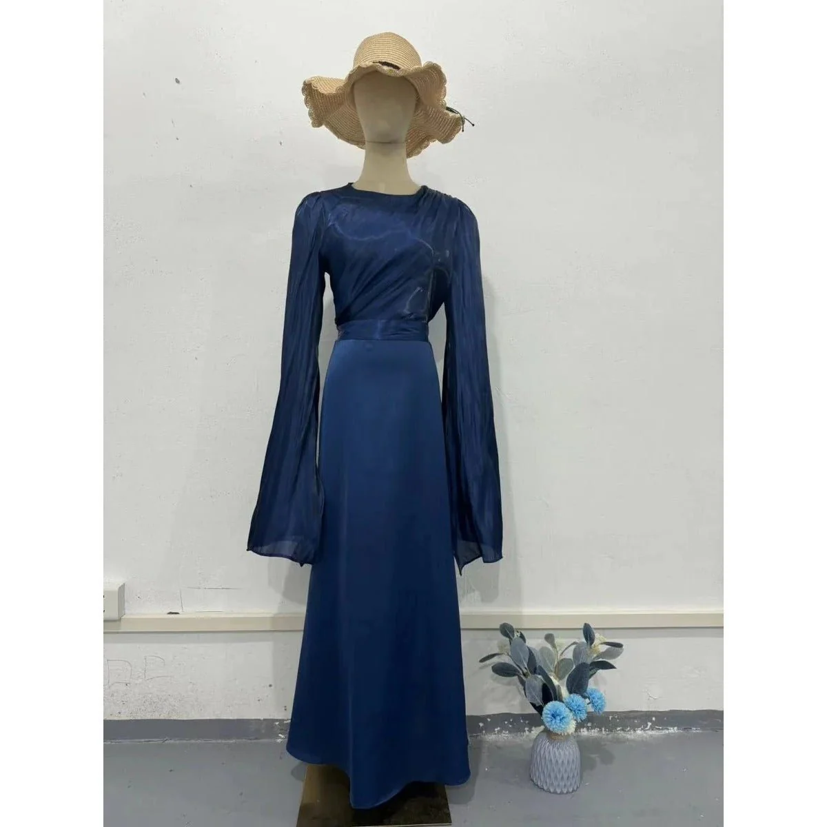 Elegant Summer Satin Slim Dress with Glass Yarn Pendulum Sleeves (MA161) - Image 8