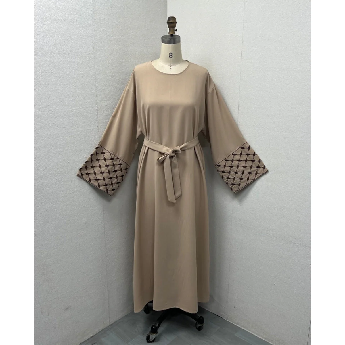 Embroidered Pattern Abaya Robe Dress - Modest Muslim Long Sleeve Maxi with Detachable Belt(MA272) - Image 4