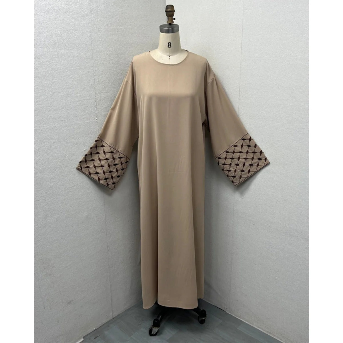 Embroidered Pattern Abaya Robe Dress - Modest Muslim Long Sleeve Maxi with Detachable Belt(MA272) - Image 6