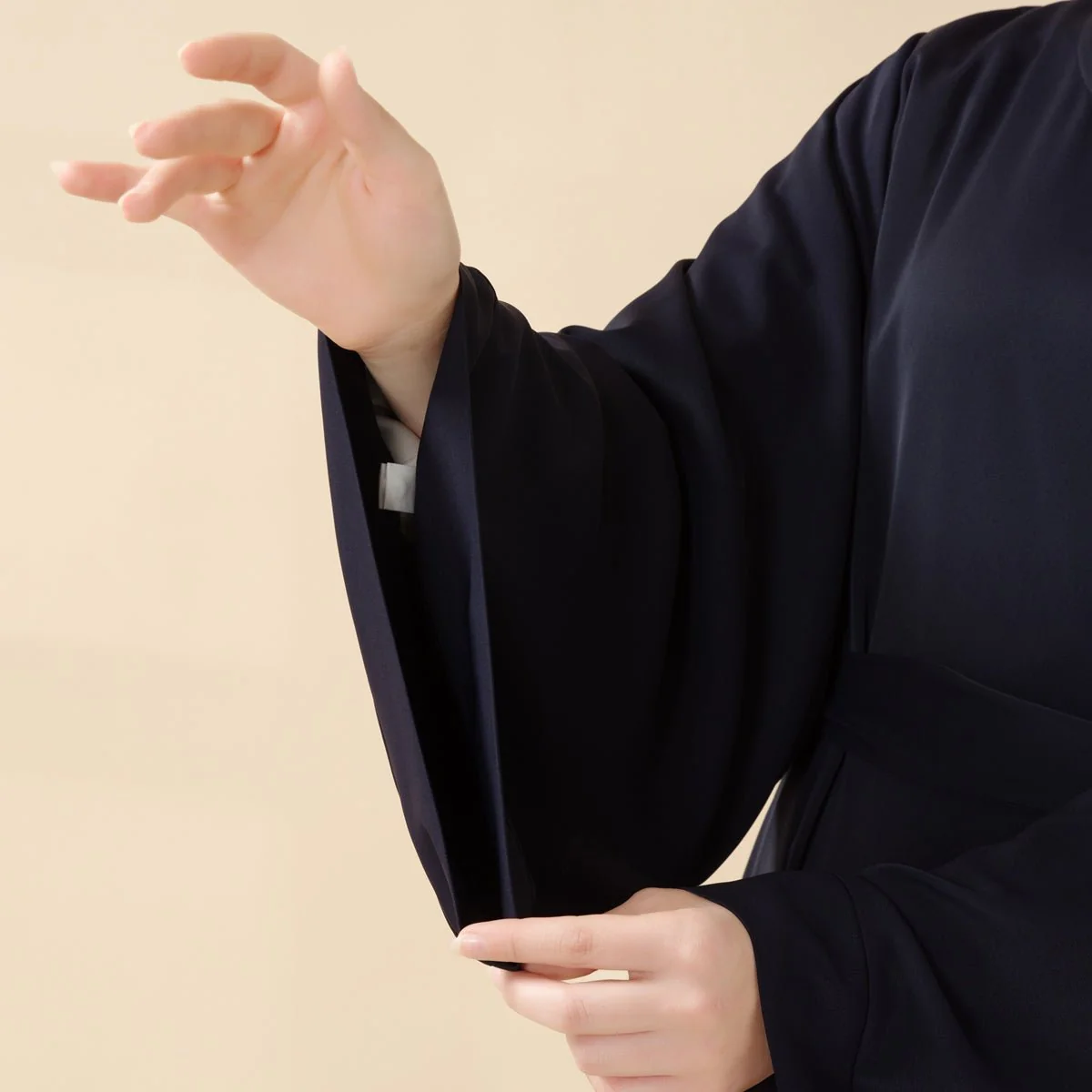 Essential Premium Loose Fit Abaya 2-Piece Set with Versatile Pockets (MA120) - Image 21
