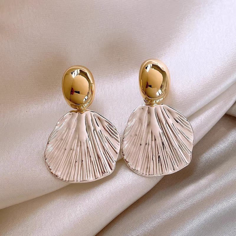Everyday Chic Artisan Texture Drop Earrings (MAC323) - Image 5
