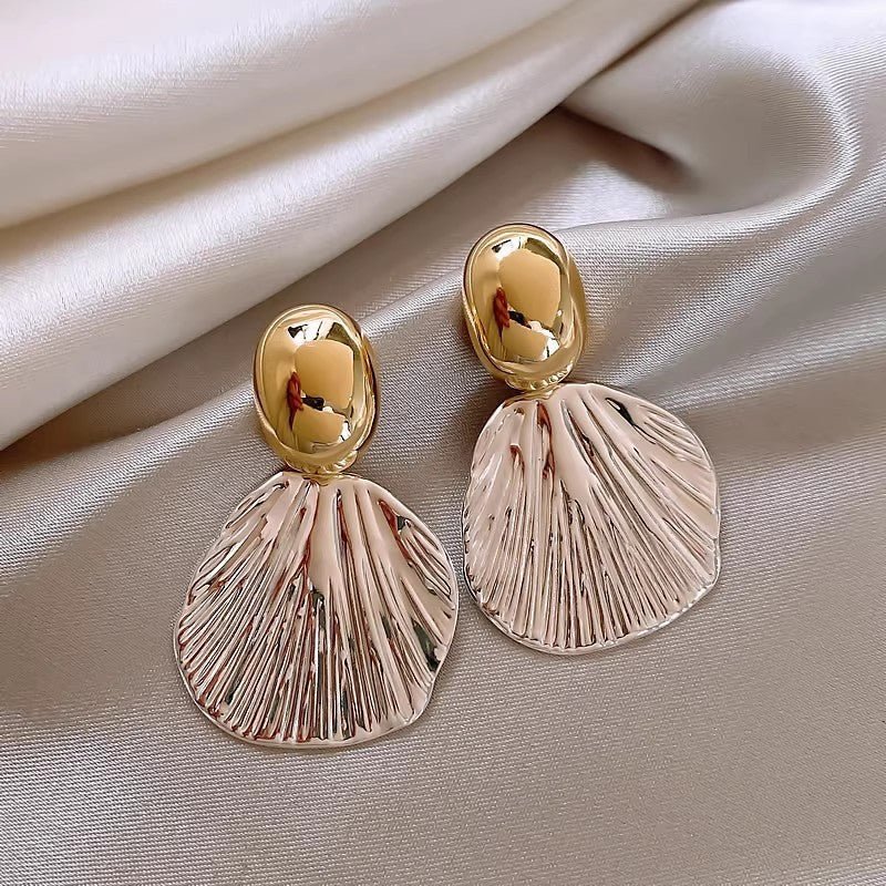 Everyday Chic Artisan Texture Drop Earrings (MAC323) - Image 6