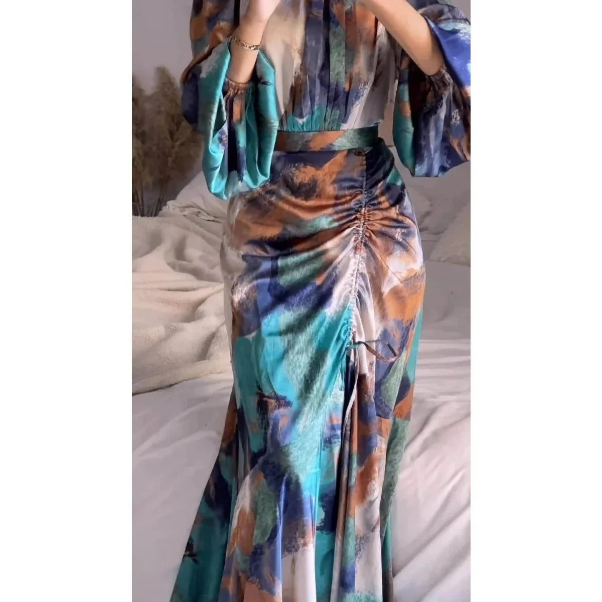 Exotic Print Pleated Bell Sleeve Abaya (MA166) - Image 5