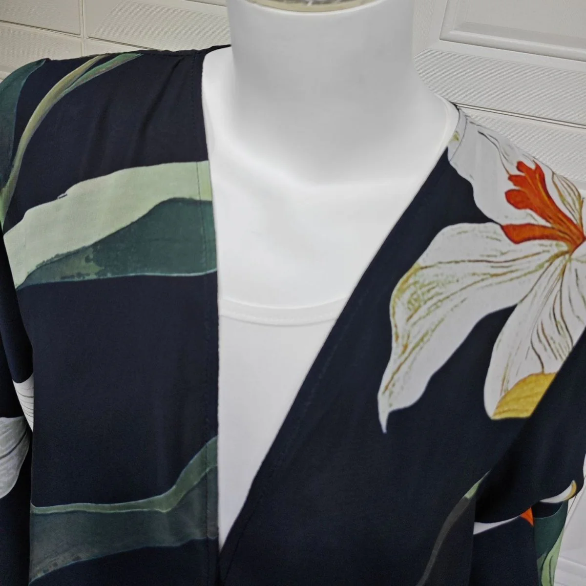Floral Print Open Abaya with Matching Hijab (MOA287) - Image 11