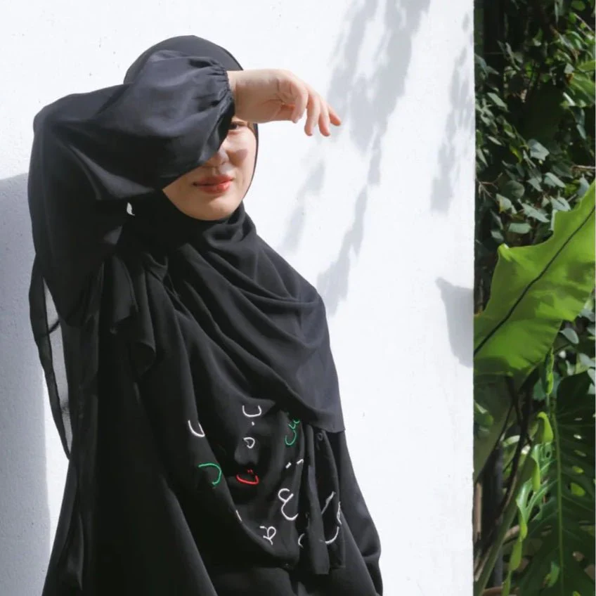 Free Palestine Chiffon Hijab – Cultural Statement Scarf with Arabic Letter Design (MH107) - Image 11