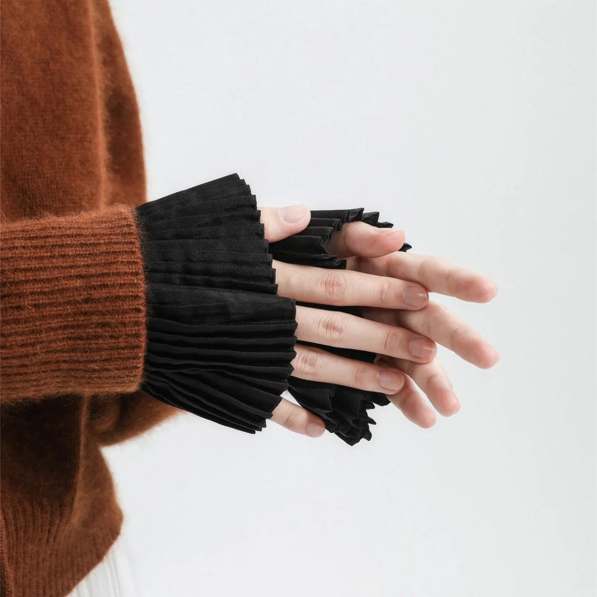 French Pleated Cuff Sleeves (MAC422) - Image 7