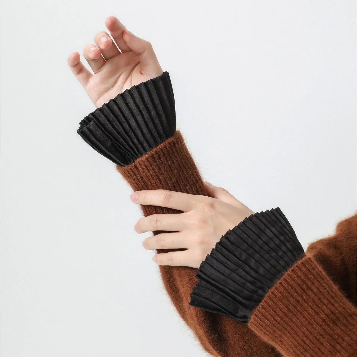 French Pleated Cuff Sleeves (MAC422) - Image 8