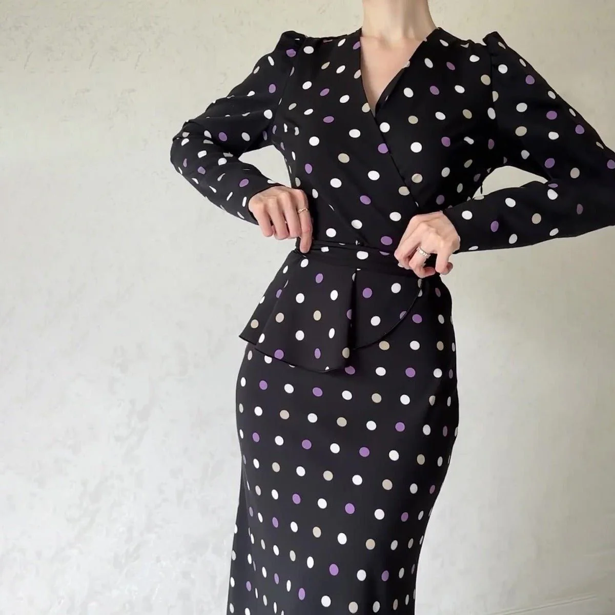 French Polka Dot V-Neck Fishtail Wedding and Holiday Dress Abaya (MA197) - Image 3
