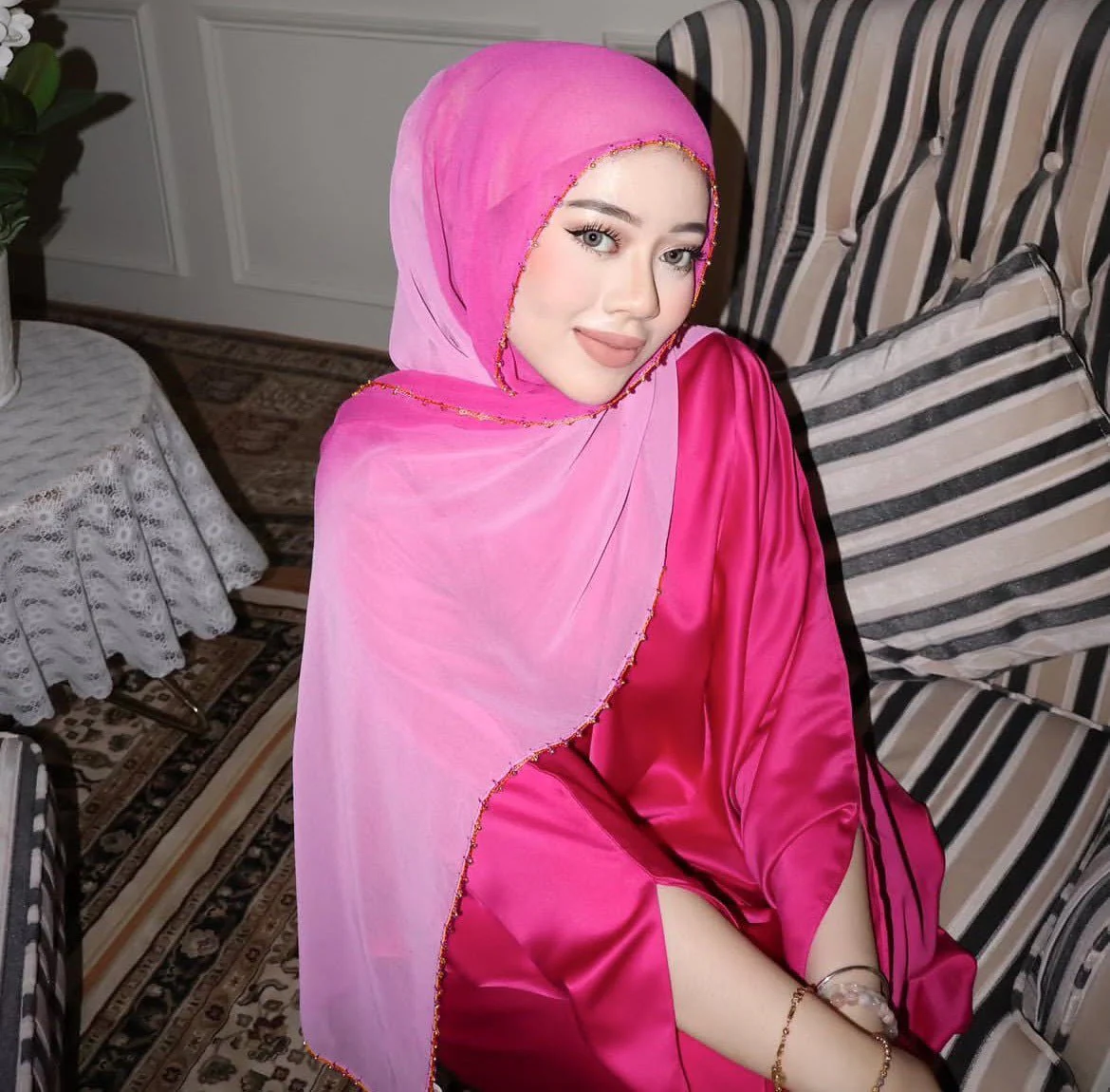 Gradient Colour Pearl Chiffon Beaded Chain Hijab (MH137) - Image 9