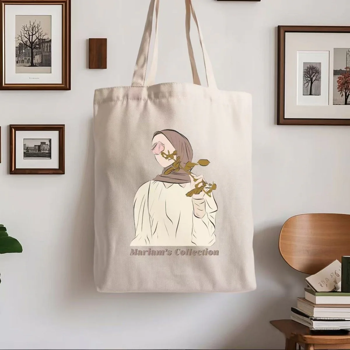 Hijabi Illustrated Canvas Tote Bag – Mariam’s Collection（MAC235） - Image 4