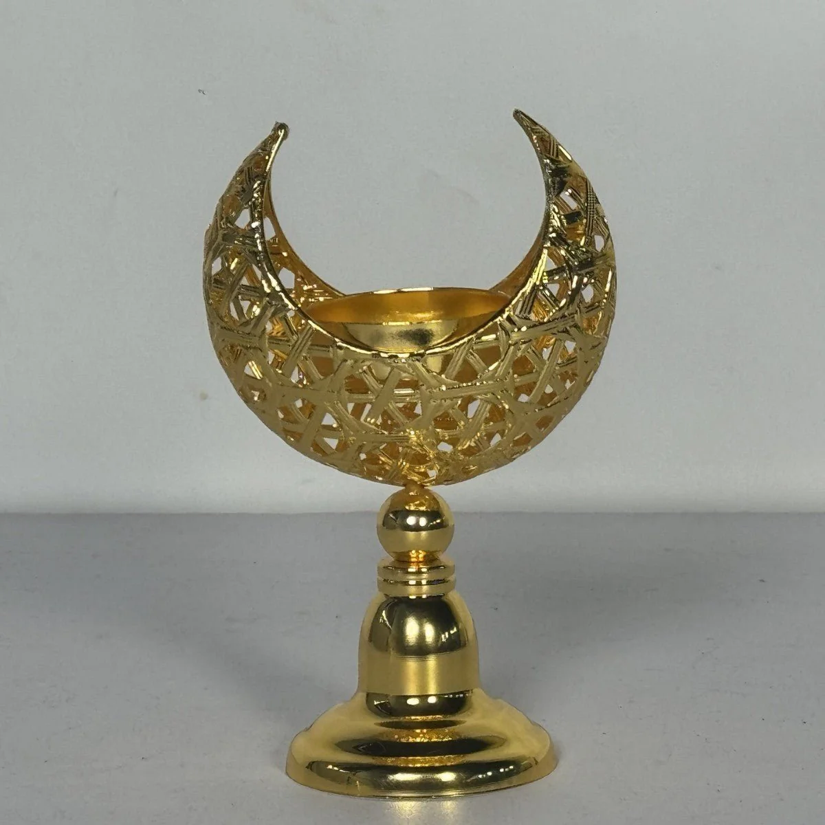 Hollow Moon Candle Holder – Iron Ramadan Decorative Accent (MAC379) - Image 10