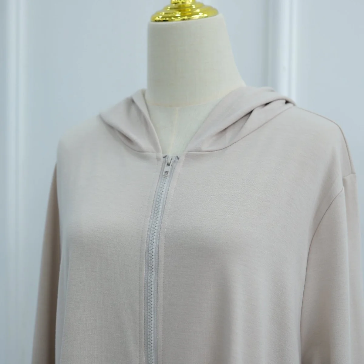 Hooded Zip-Front Abaya with Pockets (MA389) - Image 13