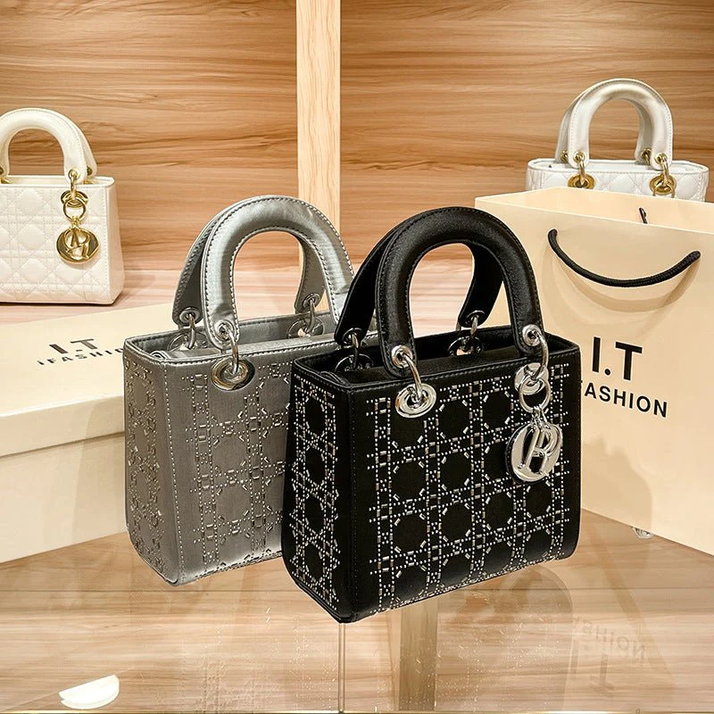 Hot diamond heavy industry high-end satin Princess Diana bag(MAC220)